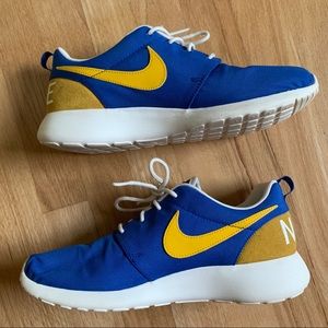 LIKE NEW Vintage Inspired Nike Women’s Shoes